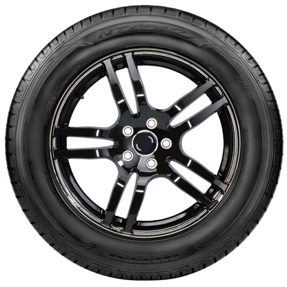 Llanta 225/60R18 104V Nitto NT421Q